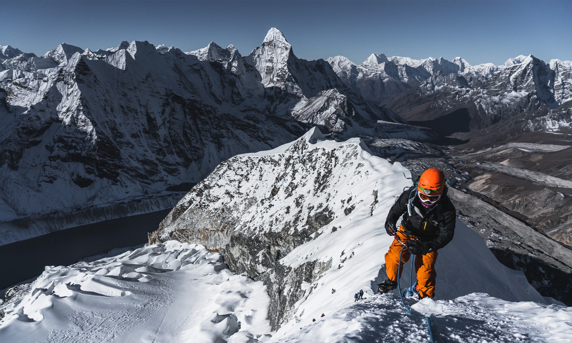 ISLAND PEAK EXPEDITION (6189M) - IMJA TSE
