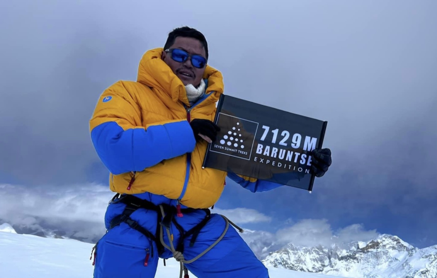 Seven Summit Treks - Baruntse Summit
